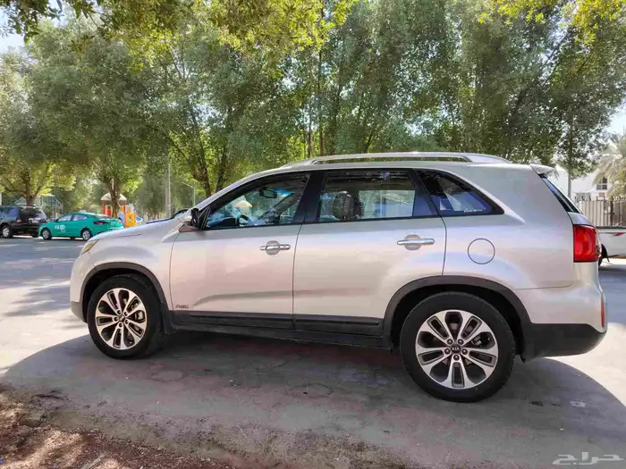 كيا سورنتو فل كامل موديل 2015 0