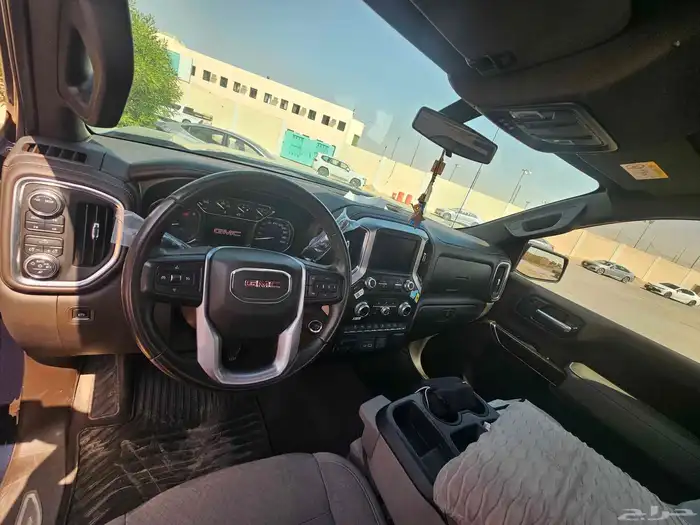 جي ام سي سييرا 2021 مالك أول 17