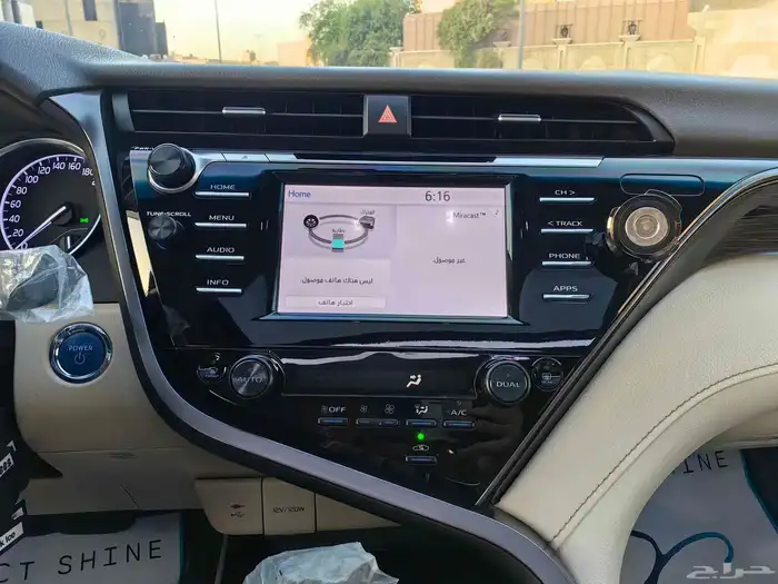 تويوتا كامري فل GLE هايبرد موديل 2019 م نظيفة جدا 24