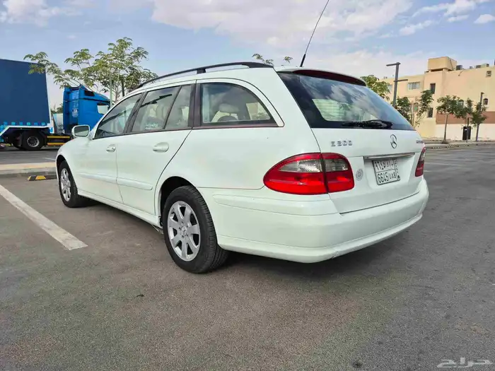 للبيع مرسيدس بنز E200 - 2007 3