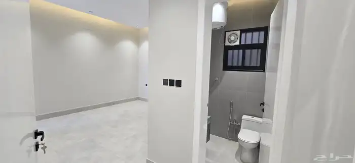للبيع شقق علويه مصعد جاهز وسطح خاص المحاله 16