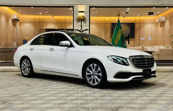 مرسيدس E 300 2017 فل كامل بحاله ممتازه 1