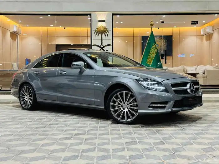 مرسيدس CLS 500 AMG 2012 نظيف جدا 1