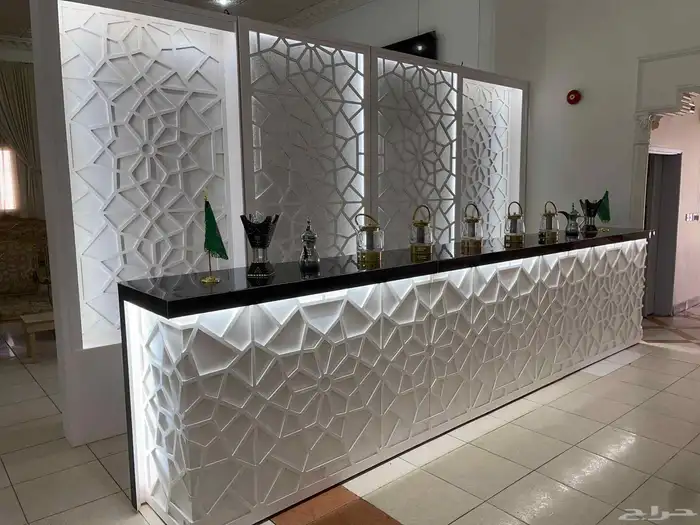 طاولة استقبال رجالي 1