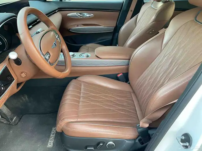 جنيسيس GV70 2023 فل سعودي 12