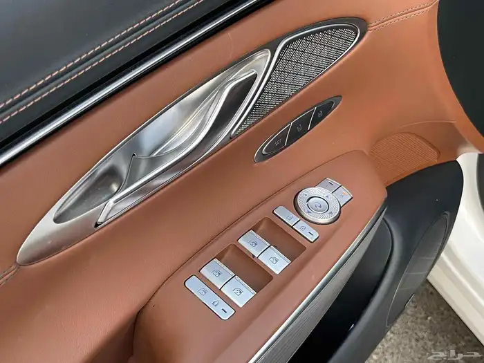 جنيسيس GV70 2023 فل سعودي 33