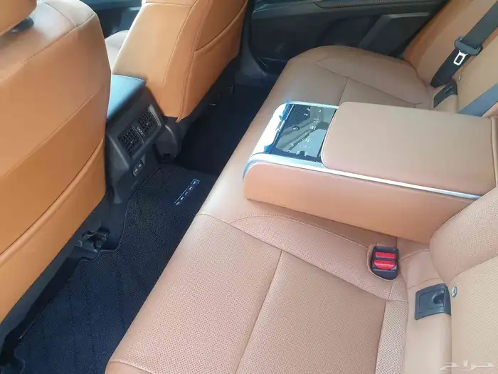 كامري لومير هايبر موديل 2025 11