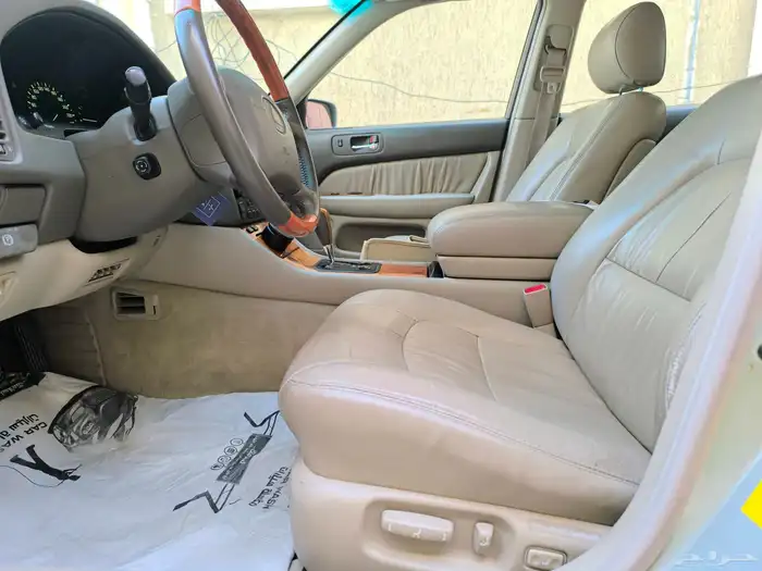 لكزس 400 للمستخدم . 10