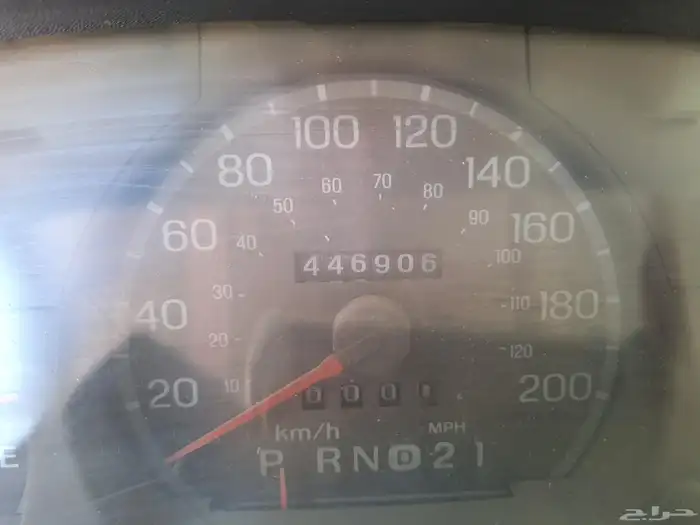 فورد فيكتوريا موديل 2002 3