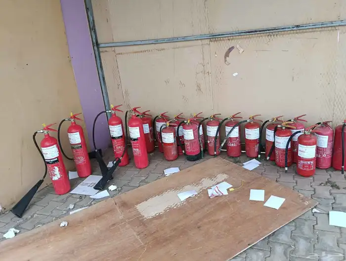 فني مضخات حريق صيانة وتركيب مضخات ورشاشات وصناديق انظار صيان 0