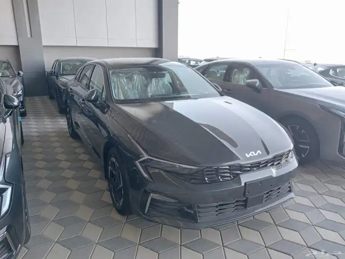 متاح كيا k5 كل الفئات موديل 26 كاش واقساط 1