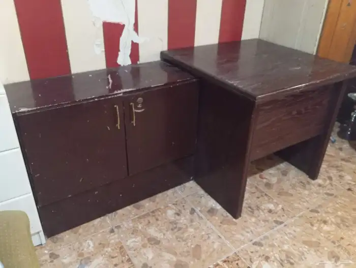 مكتب من خشب السنديان 1