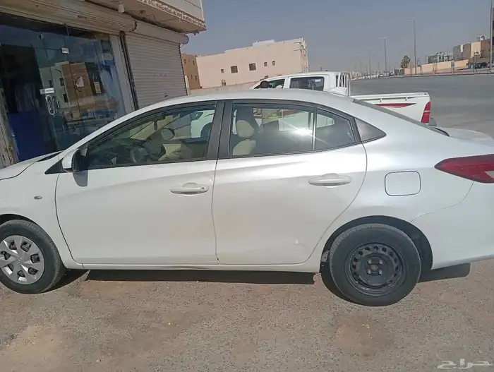 تويوتا يارس 2022 الممشي 160الف كيلو 0
