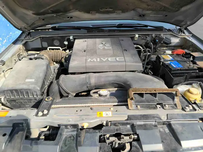 باجيرو 2016 علامة ذهبية 15