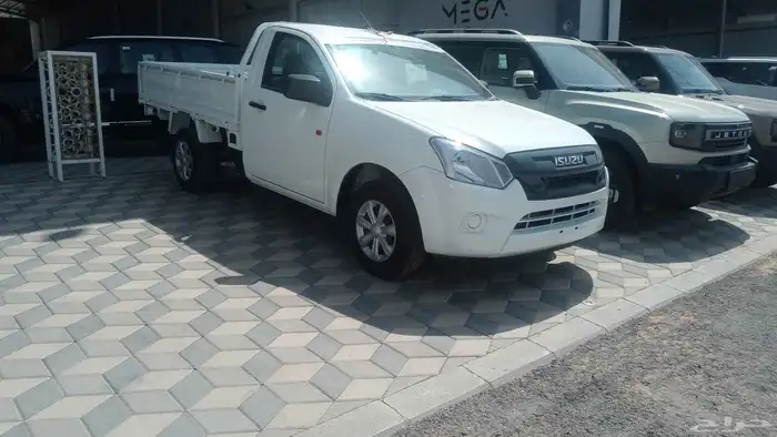 ايسوزو. دي ماكس. جوانب. 2025 8