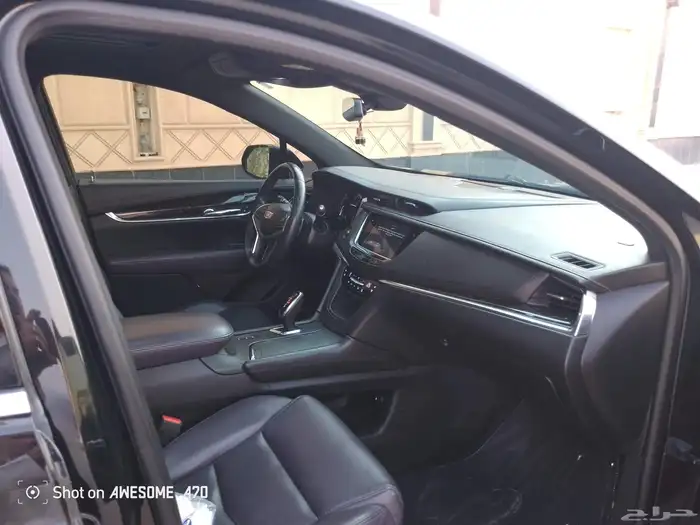 كاديلاك 2017 XT5 وكاله للبيع 15