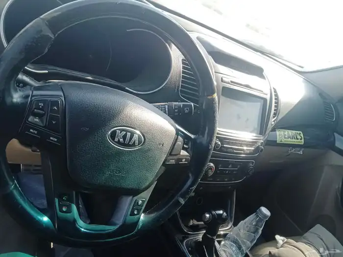 كيا سورنتو 2013 تشليح قطع غيار فقط 1