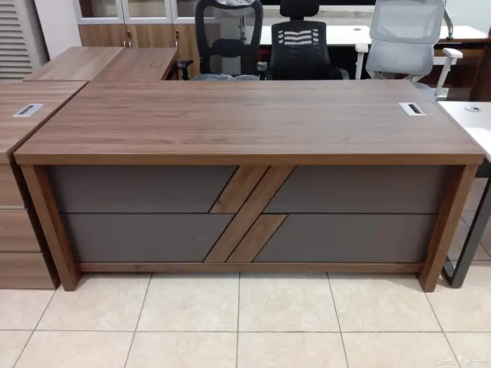 مكتب مدير جديد مودرن طقم كامل مع دولاب ملحق طاولة شاهي 7