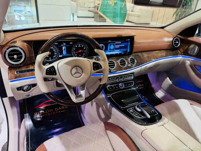 مرسيدس E 300 2017 فل كامل بحاله ممتازه 7