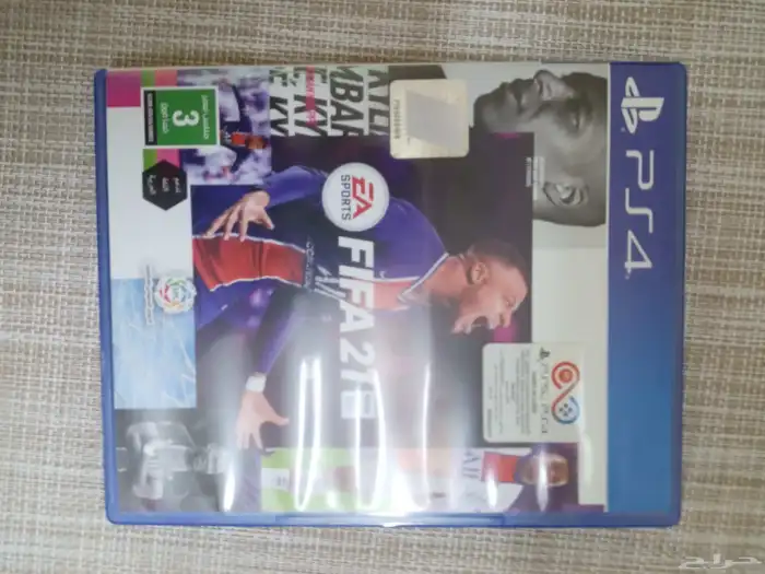 بلايستيشن 4 slim 4