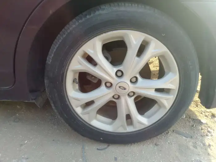 قطع غيار فورد فيوجن 2012 تشليح 6