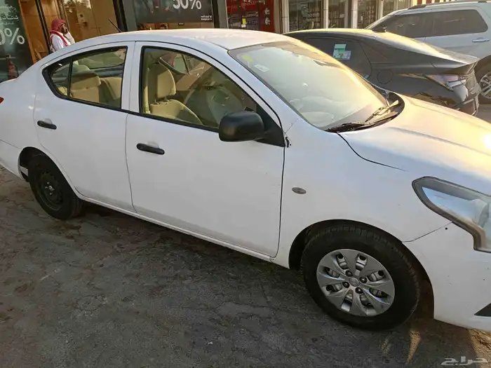 نيسان صني 2015 الحاله جيده جدا استعمال شخصى 7