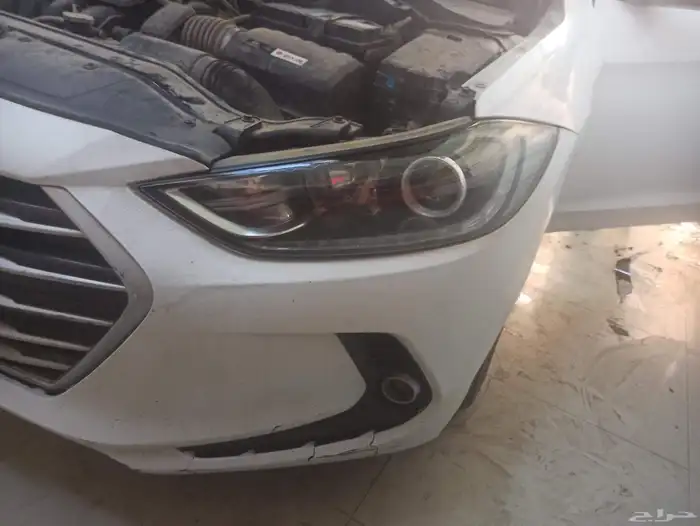 قزاز شمعات انواع السيارات ولمبات الد وكشافات وتصليح الدلكزاس 2