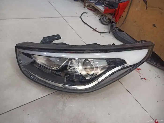 قزاز شمعات انواع السيارات ولمبات الد وكشافات وتصليح الدلكزاس 4