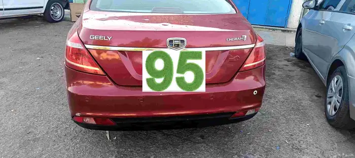 جيلي EC2016 بصمه فتحة سقف فل كامل ممشى 201 لون احمر 0