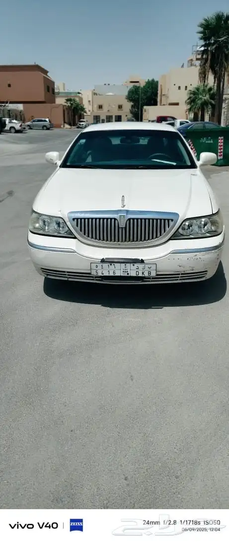 لينكولن تاون كار موديل 2007 للبيع 1