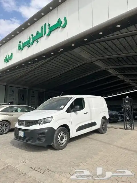 بيجو موديل 2022 ديزل 1