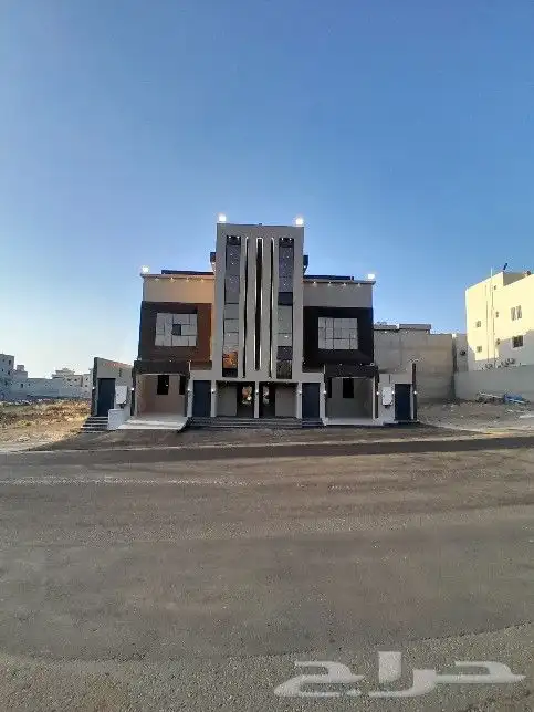 للبيع روف علوي مع ملحق تشطيب راقي خلف حديقة المليون بالمحاله 1