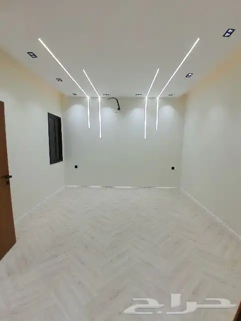 للبيع شقه دور ثاني مصعد راكب جاهز بحي الموسي من 550الف 15