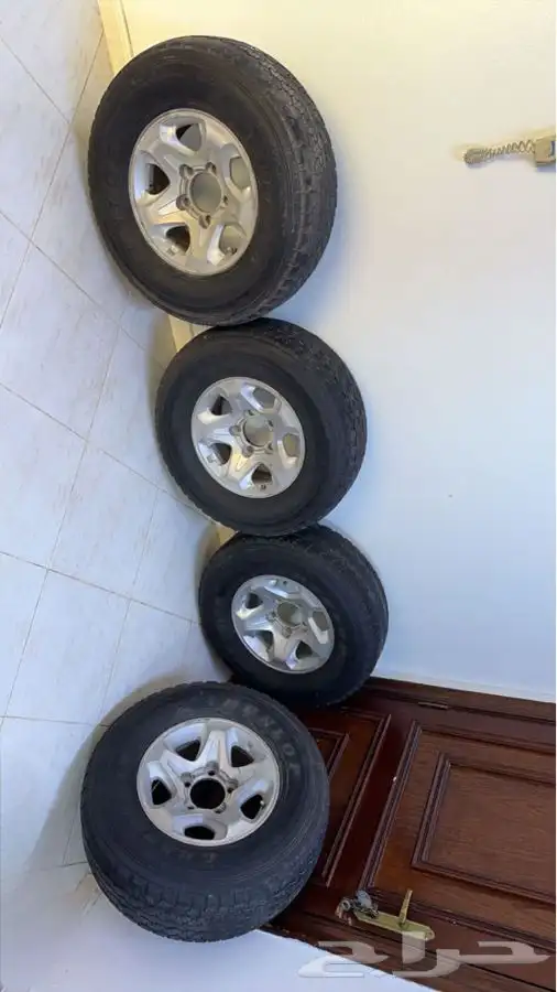 اربع جنوط وربع كفرات بلوف حديد جنوط وكاله 0