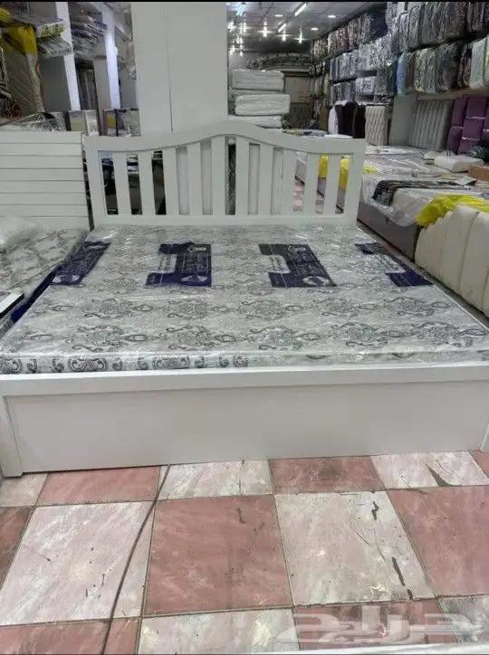 غرفة نوم كاملة  أثاث منزلي  سرير ودولاب وبطانيات 33