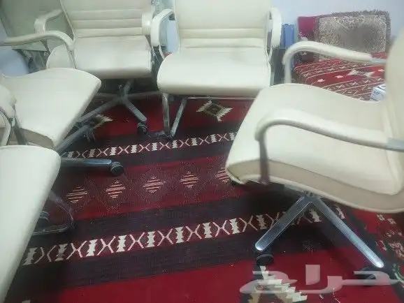 أثاث مكتبي كرسي متحرك وثابت أسباني الصنع 1