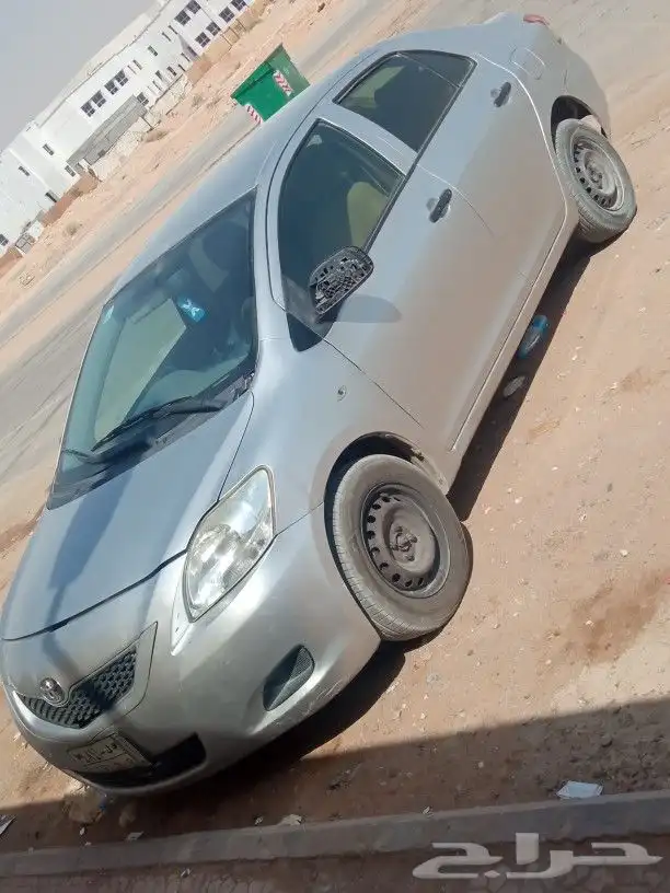 تويوتا يارس 2012 0