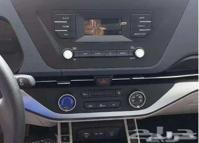 كيا كارينز استندر موديل 2025 6