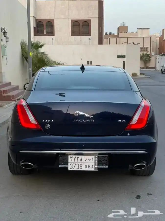 جاكوار XJ LUXURY 2016 مستعملة للبيع 7