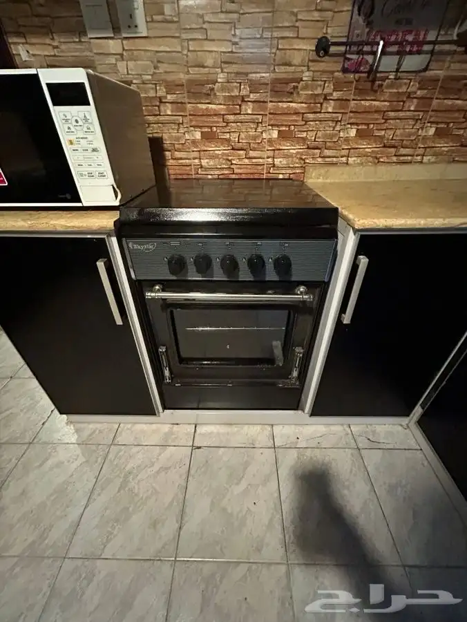 غاز ( بوتغاز ) 100 ريال نجفات 40جده حي الصفا حلقه الخضار 0