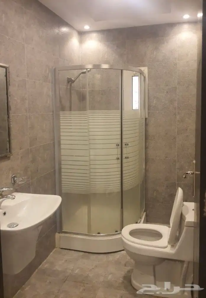 شقة عائلية 3 غرف للإيجار السنوي 7