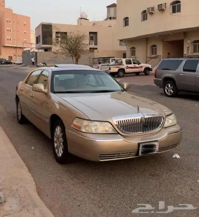 تاون كار 2006 نظيف جدا 8