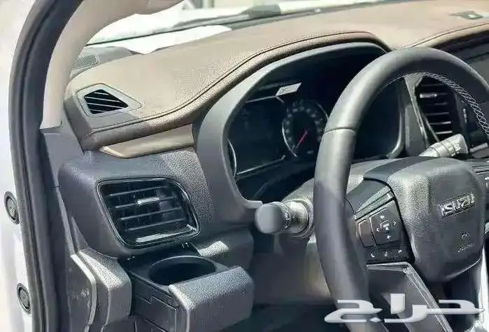 ايسوزو mux 2024 فل كامل نقدا واقساط 13