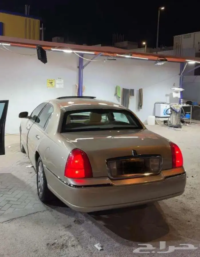 تاون كار 2006 نظيف جدا 9