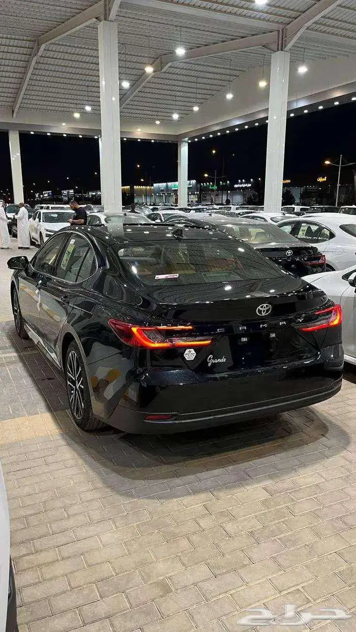 تويوتا كامري جراندي بنزين 2025 سعودي 8