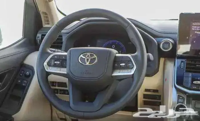 تويوتا لاند كروزر GXRL2 بنزين أقساط وكاش 2025 4