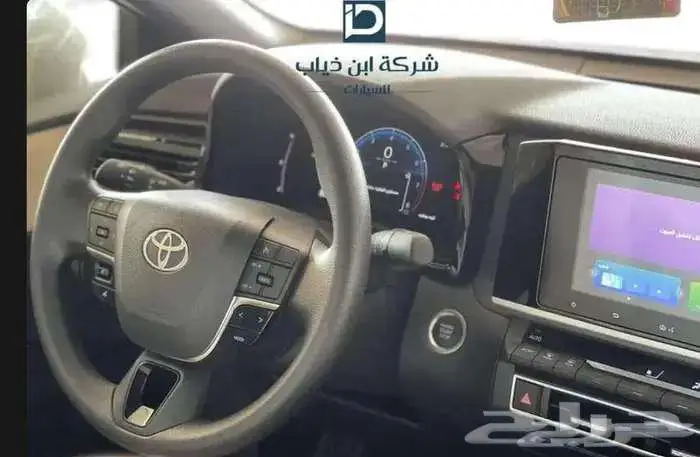 تويوتا كامري استاندر E بنزين 2025 3