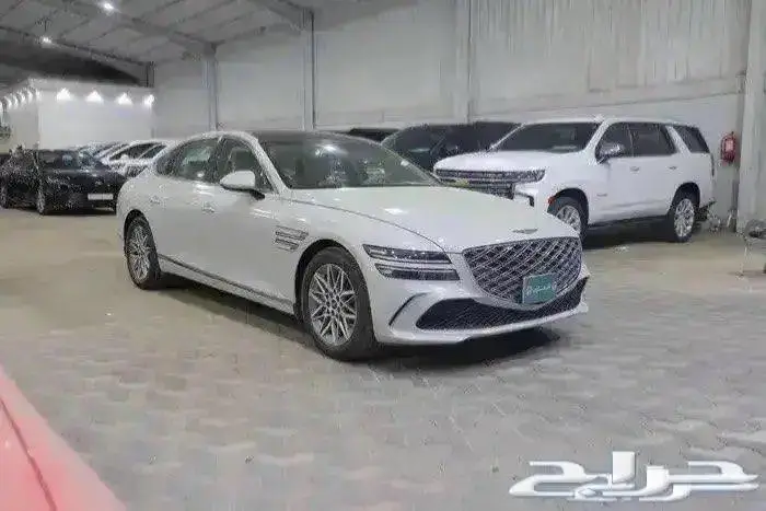 جينيسس G80 بريستيج بانوراما جلد اربعة سلندر موديل 2025 0
