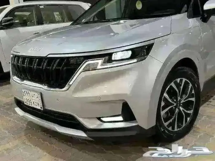 للبيع كيا كارنفال قراند 2022 عداد 49 ألف كم مخززنه 3