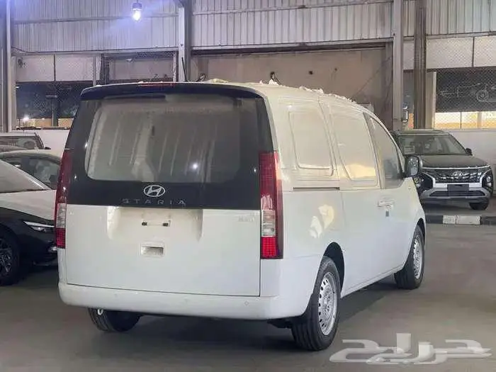 هيونداي ستاريا 2.2 فان بضاعة ديزل 9